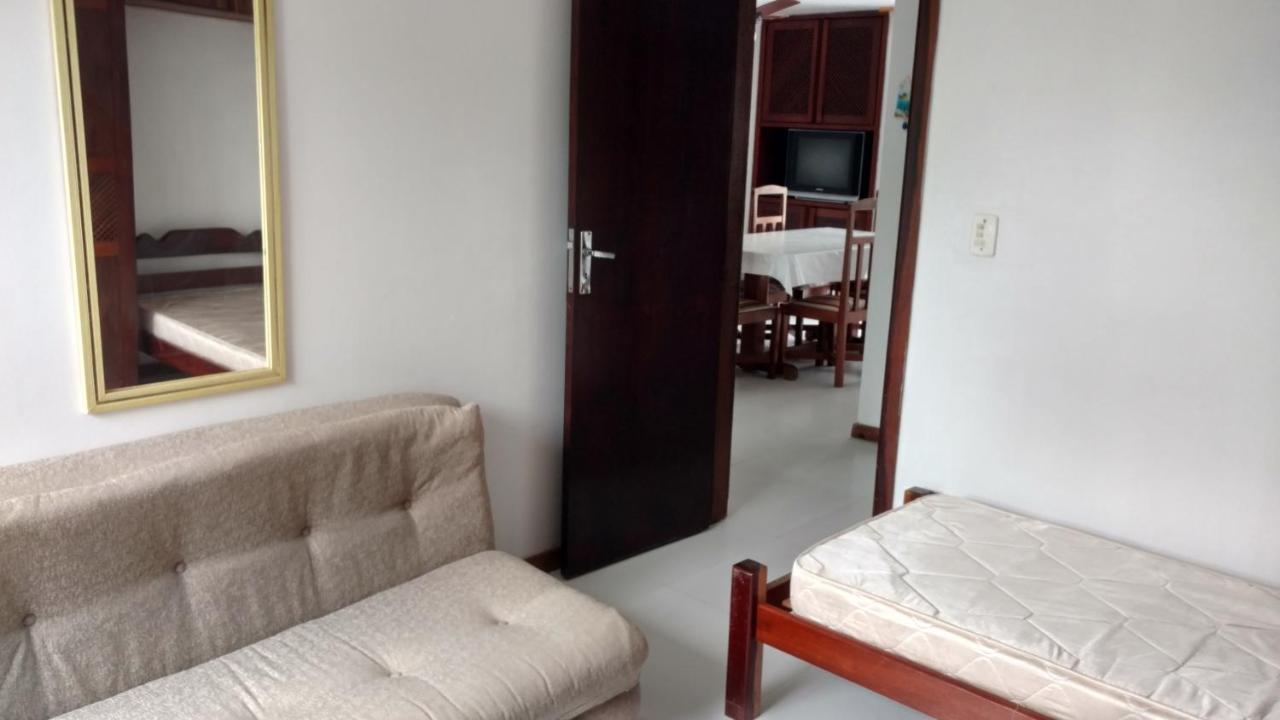Apto Espetacular A 50 M Do Mar Em Condominio Com Piscinas Maravilhosas 瓜拉图巴 外观 照片